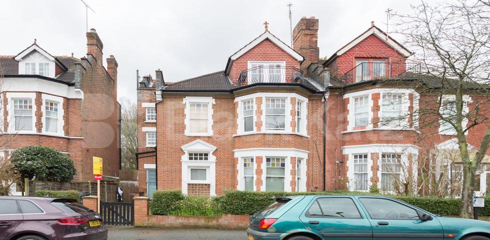 			Fantastic Studio Flat In Crouch End , Studio Apartment, 1 bath, 1 reception Studio			 Coleridge Road, Crouch End